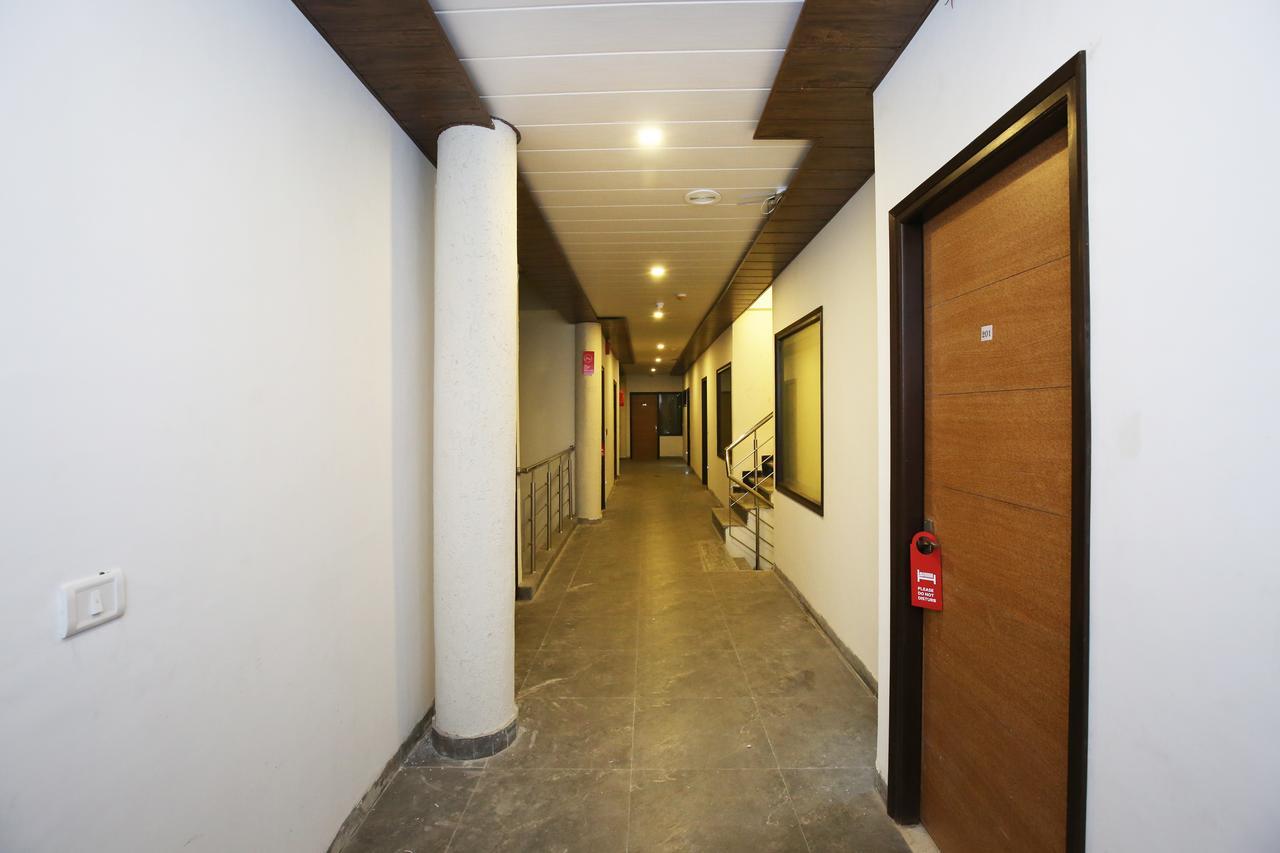 Hotel 7 Chandīgarh エクステリア 写真