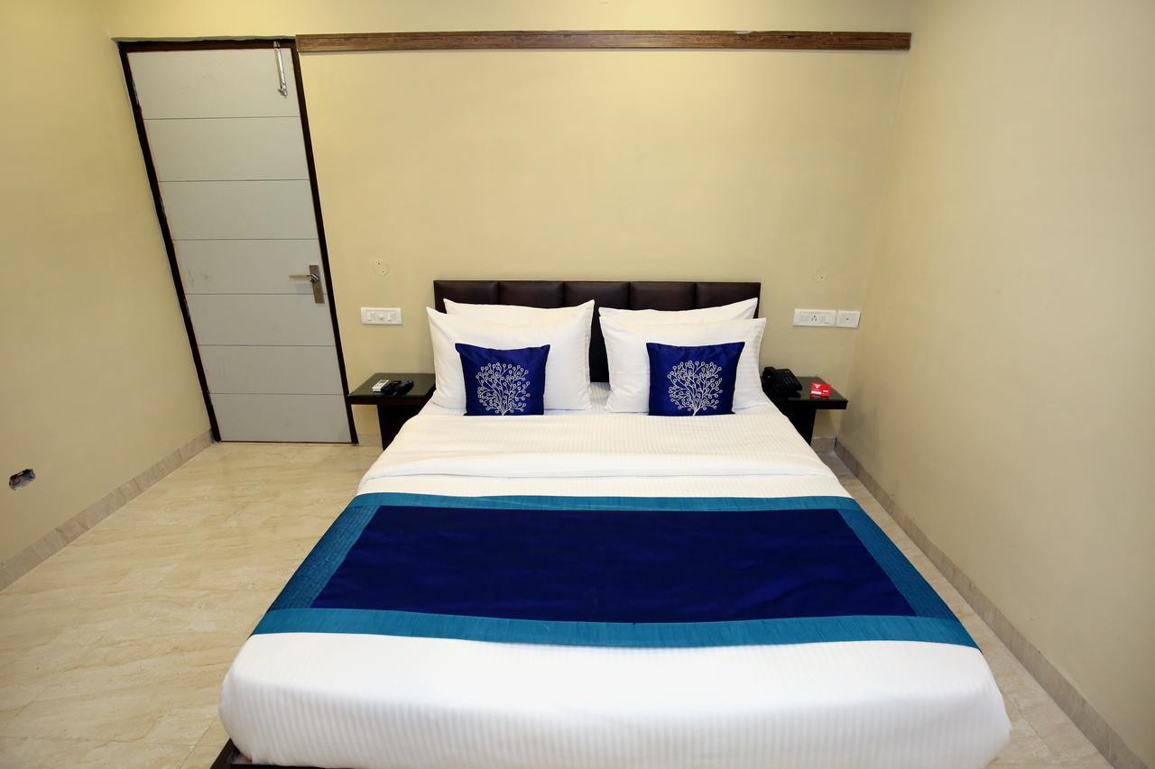 Hotel 7 Chandīgarh エクステリア 写真