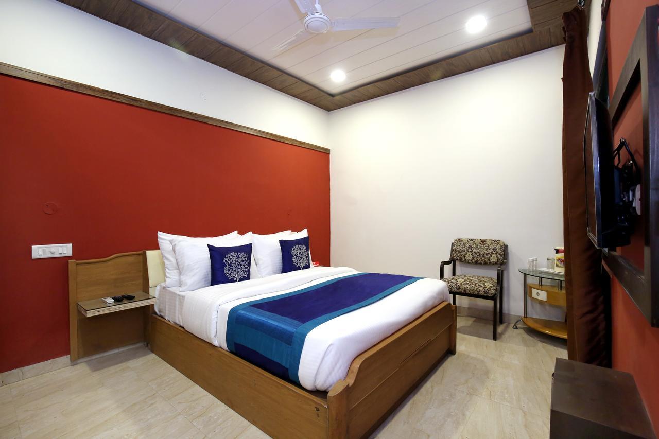 Hotel 7 Chandīgarh エクステリア 写真