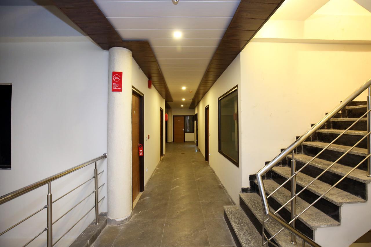 Hotel 7 Chandīgarh エクステリア 写真