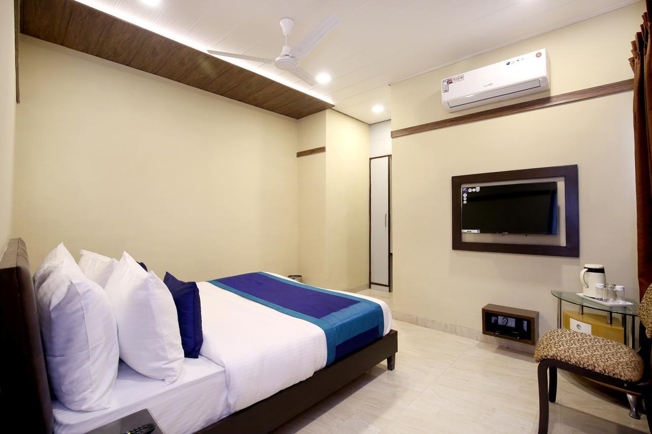 Hotel 7 Chandīgarh エクステリア 写真
